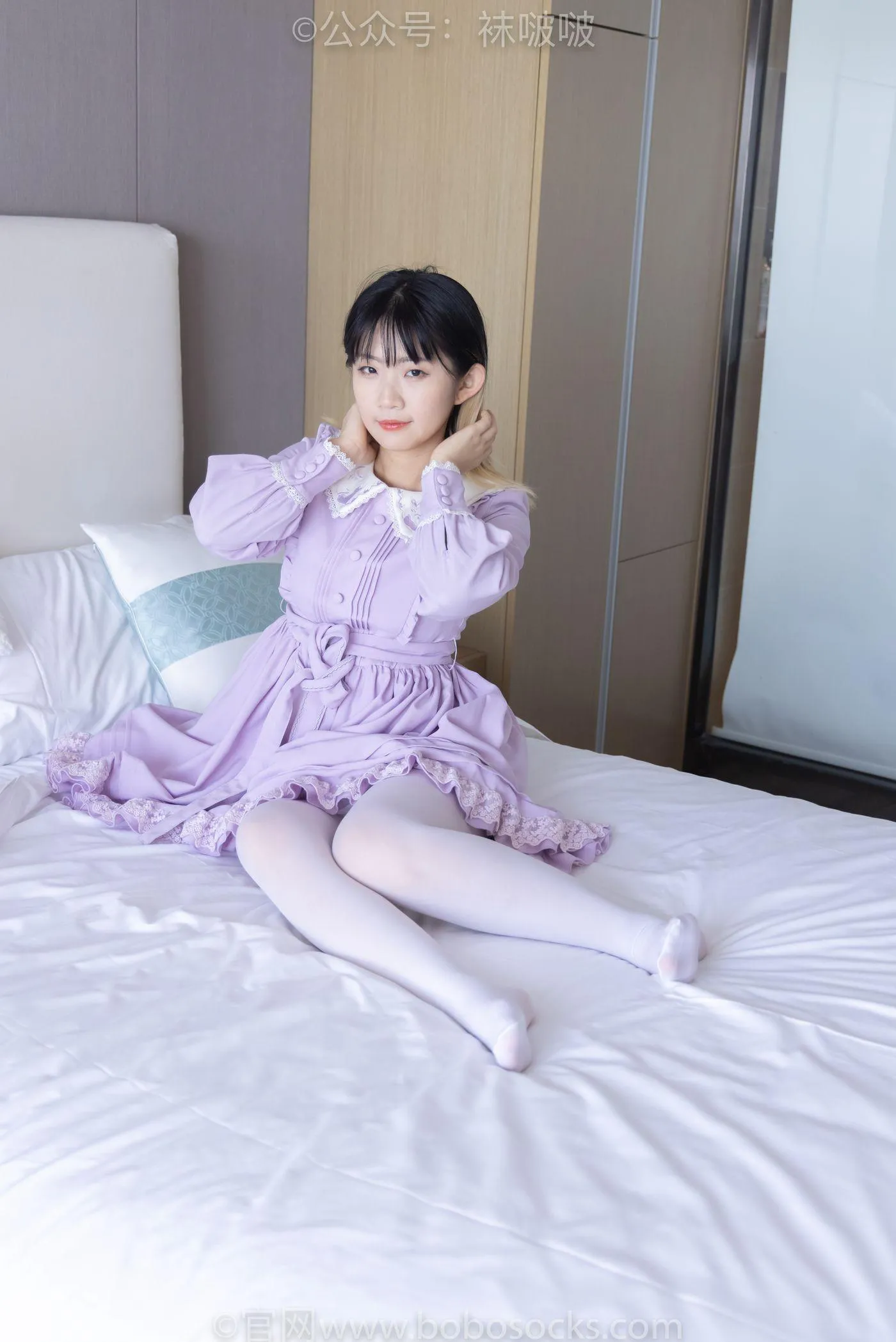[BoBoSocks袜啵啵]NO.079 砂糖-皮鞋、厚白丝（花絮版） [140P]插图3